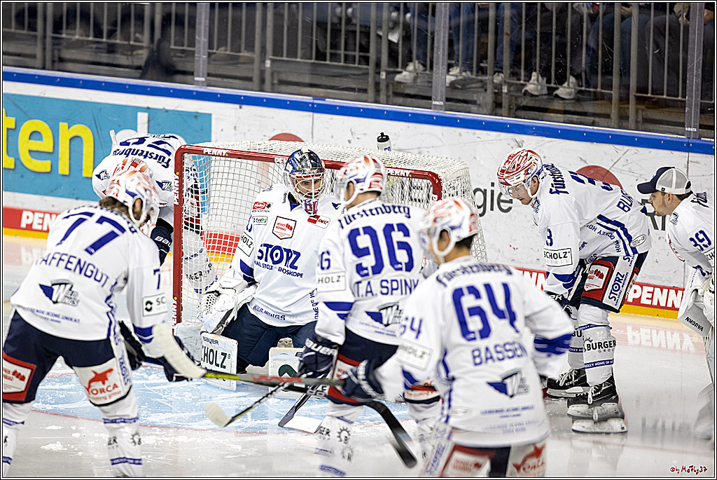PENNY DEL;  Koelner Haie - Schwenninger Wild Wings; Koeln, 08.10.2021